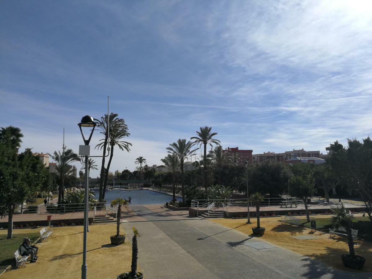 Japan Beach Parque Del Oeste Malaga Exterior photo