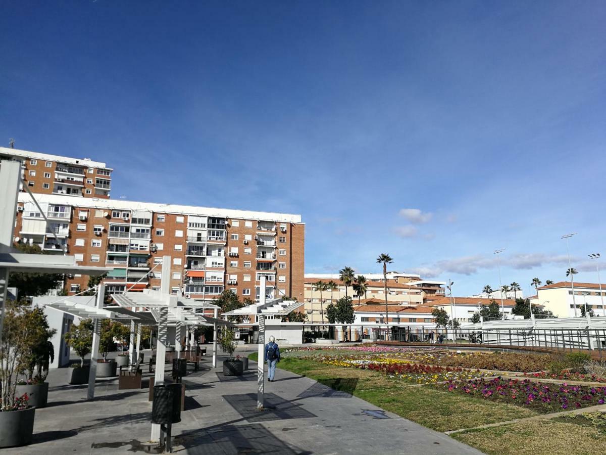 Japan Beach Parque Del Oeste Malaga Exterior photo